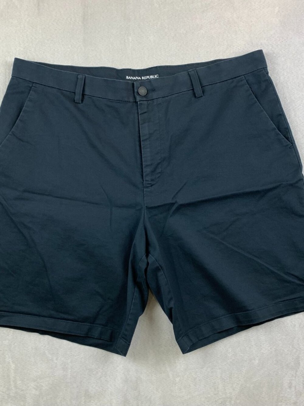 Banana Republic Mens Shorts 38 Black Chino Cotton 9" Inseam Zip Pocket Casual